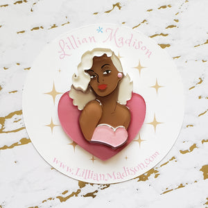 
            
                Load image into Gallery viewer, Lila Sweetheart Brooch - Chocolate
            
        